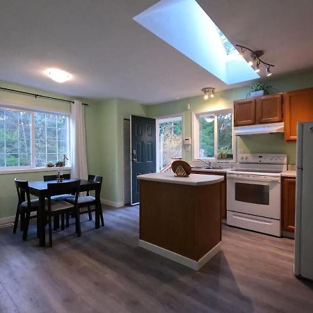 Countryroad Cozy 2Bedrooms Suite2 Нанаймо Экстерьер фото