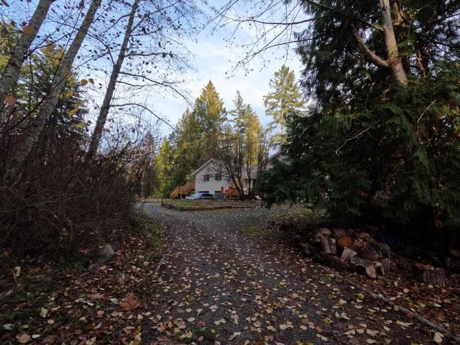 Countryroad Cozy 2Bedrooms Suite2 Нанаймо Экстерьер фото